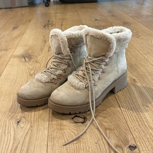Winter fluff booties ~ Sz 9